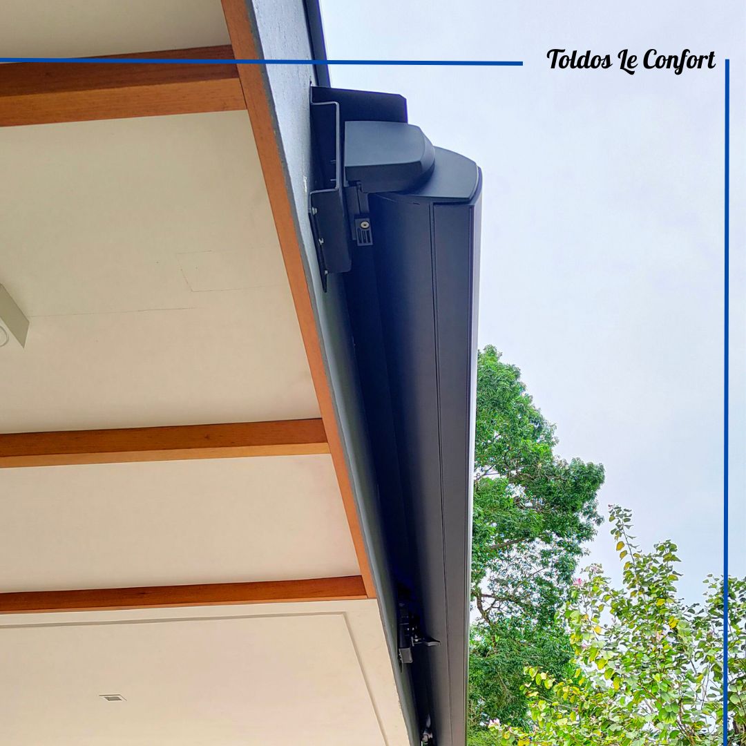 Toldo Articulado Box Premium