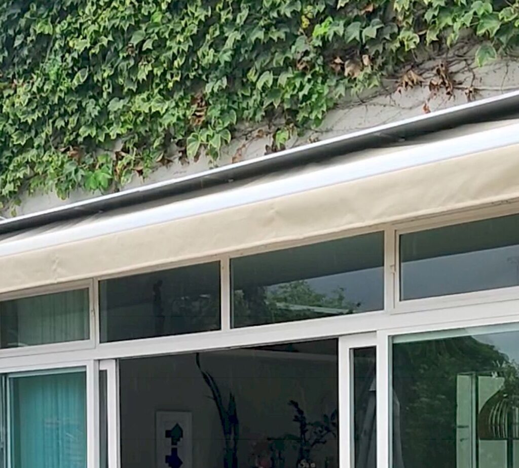 toldo articulado basic premium instalado no bairro do morumbi na cidade de são paulo