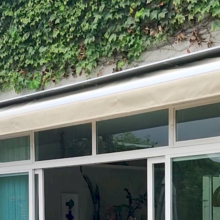 toldo articulado basic premium instalado no bairro do morumbi na cidade de são paulo